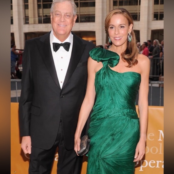 Meet your Posher, Lovisa - Picture 3 of 4